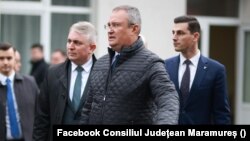 Lucian Bode, ministrul de Interne și Nicolae Ciucă, prim-ministrul României sunt printre personajele direct implicate în negocierea ratată a intrării României în Schengen. 