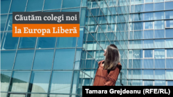 Jurnalista Tamara Grejdeanu în fața sediului Europei Libere din Chișinău, mai 2022 