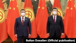 Президент Кыргызстана Садыр Жапаров и председатель КНР Си Цзиньпин.