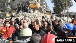 U posjeti području Alepa koji je pretrpio velika razaranja od zemljotresa, 10. februar.