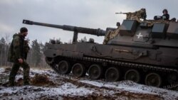 "Папа пойдет служить вместе с тобой"