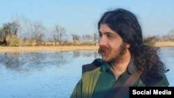 کامیار فکور