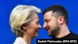 Ursula von der Leyen és Zelenszkij elnök a február 9-i brüsszeli sajtótájékoztatón