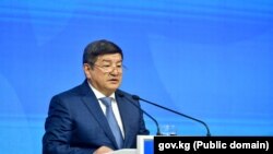 Акылбек Жапаров.