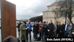 Polaganje vijenaca na Glavnom kolodvoru u Zagrebu