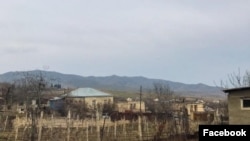 За даними Єревану, з міркувань безпеки з села Храморт Аскеранського району евакуювали жінок і дітей