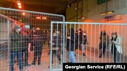 Опечатанный клуб Bassiani