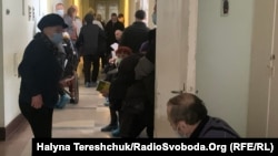 У відділенні хіміотерапії багатолюдно