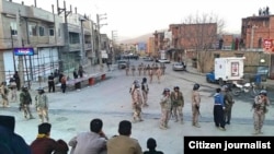 عکسی که از حضور نیروهای امنیتی برای جلوگیری از برگزاری مراسم نوروز در روستای نی در سال‌های گذشته منتشر شده بود