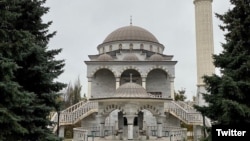 Мечеть султана Сулеймана Пишного та його дружини Роксолани обстріляла російська армія 12 березня 2022 року