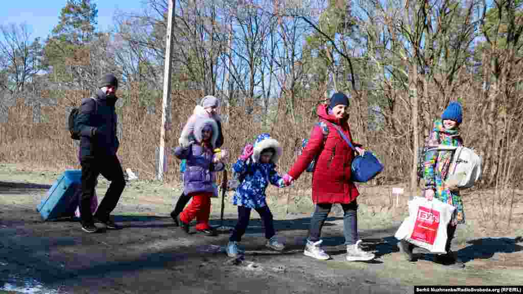 Евакуація людей із сіл Вишгородського району Київської області. 10 березня 2022 року