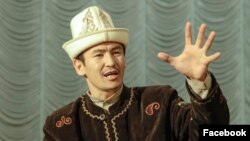 Самат Көчөрбаев.