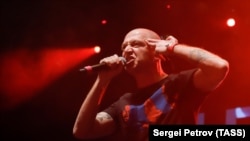 Oxxxymiron, čije je pravo ime Miron Fjodorov, nazvao je ofanzivu Kremlja na Ukrajinu "katastrofom i zločinom".