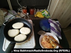 Млинці замість хліба, які містяни смажили, коли в місті перестали продавати хліб