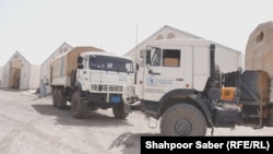 لاری های برنامه جهانی غذای سازمان ملل که به افغانستان مواد غذایی را منتقل می کنند. 