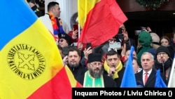 Liderii AUR au depus un proiect de lege prin care cer introducerea unei noi materii în programa școlară obligatorie. Imagine generică cu liderii AUR de la Ziua Principatelor Unite din ianuarie 2022.