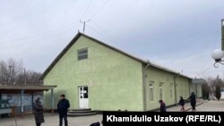 Соңку жаңжалдан улам чек арадагы айылдардан 11 миңден ашуун тургун коопсуз жайларга көчүрүлгөн.