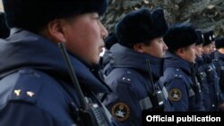 Ысык-Көл. Милиция кызматкерлери