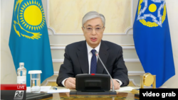 Президент Казахстана Касым-Жомарт Токаев во время онлайн-саммита ОДКБ. 10 января 2022 года.