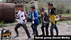 Сериалды тартуу учурунан.