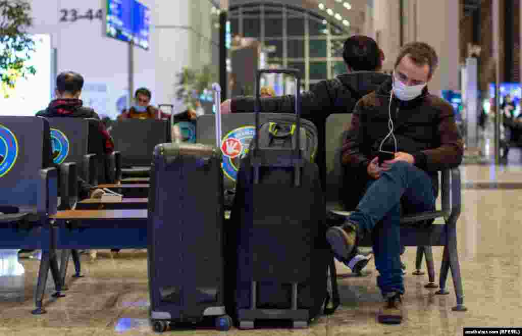 Международный аэропорт Стамбула, 29 марта, 2022.