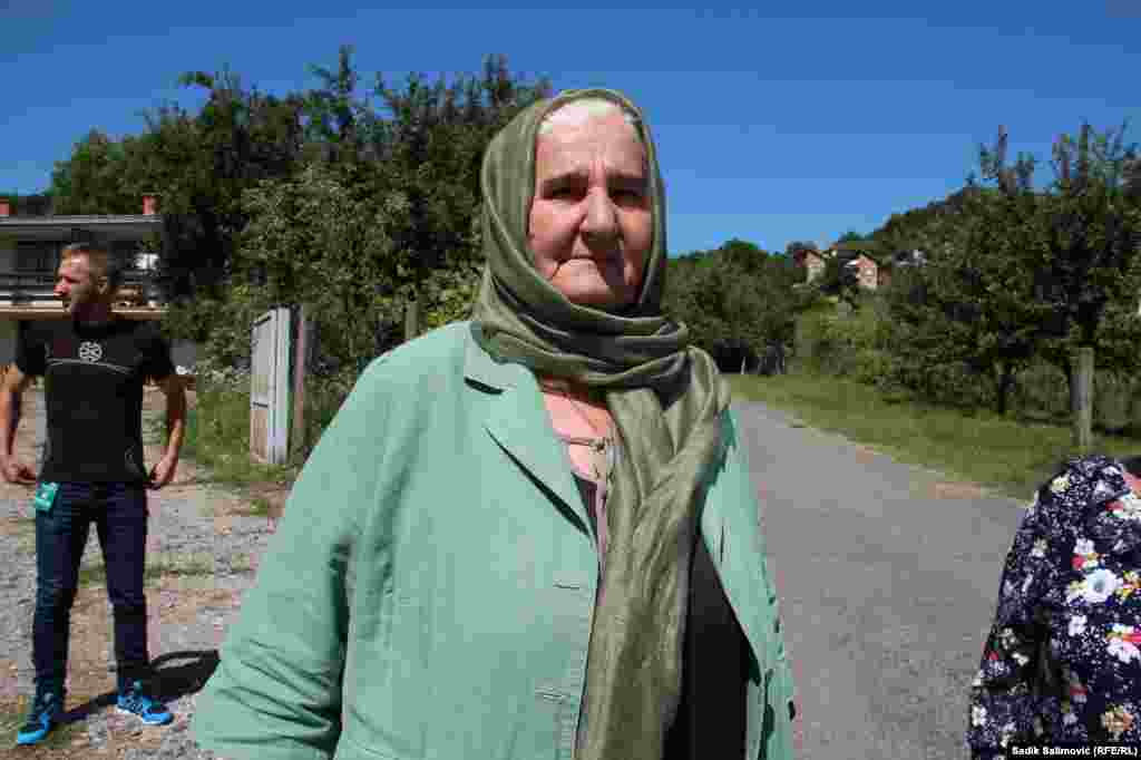 U Kravici je ubijen i Nermin, sin Munire Subašić. Nakon više od 20 godina traganja za njegovim posmrtnim ostacima, pronašla je samo koščice. &quot;Imamo Zakon o nestalim osobama gdje obilježavamo svako mjesto stradanja&quot;, kazala je Subašić.