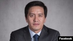 Медербек Эсеналиев.