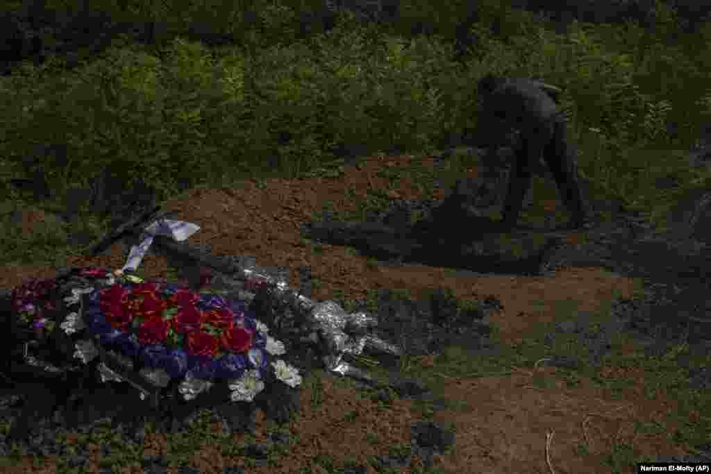 Откако откри дека започнувањето нов живот на друго место е скапо и тешко, Проценко се врати. Таа беше убиена два дена подоцна во ракетен напад.