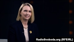 Bridget Brink, ambasadoarea Statelor Unitene, USA, Бріджит Брінк, посол США в Україні 