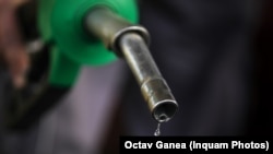 Cel mai scump combustibil din Uniunea Europeană (UE) se găsește în Suedia și în Finlanda. În România, prețul fluctuează și se află momentan în scădere. 