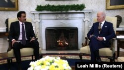 Кошмо Штаттардын президенти Жо Байден Ак үйдө Катардын лидери, шейх Тамим бин Хамад аль-Танини кабыл алып жатат. 31-январь, 2022-жыл.