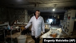 Операції у підвалі, знеструмлений морг, розстріл колеги: що медики Ізюма пережили в окупації (фотосвідчення)