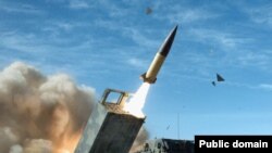 За словами співрозмовників видання, йдеться про постачання кількох керованих ракет класу «земля-земля», які перебувають у резерві