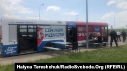 Місце вакцинування, що 30 км від пункту пропуску Краківцеь-Корчова на українсько-польському кордоні