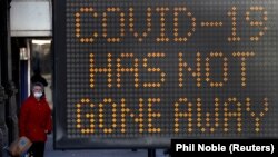 A Covid és az oltásellenesek sem fújnak visszavonulót egyelőre