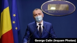 Sorin Cîmpeanu a declarat foarte des că școlile se închid ultimele și a dat două săptămâni de vacanță tuturor elevilor