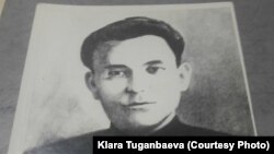 Төрөкул Айтматов.