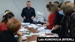 Заседание окружной избирательной комиссии в Сабуртало