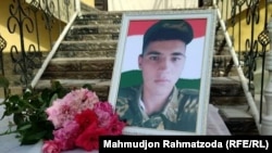 Акси Сафаралии Ҳасан, марзбони кушташудаи тоҷик 