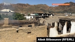 Баткен районундагы Достук айылы кыргыз-тажик чек арасындагы 14-17-сентябрдагы кагылышуудан кийин. 21-сентябрь, 2022. Иллюстрациялык сүрөт. 