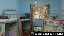 O celulă în care sunt deținute femeile în penitenciarul nr. 13 din Chișinău. 