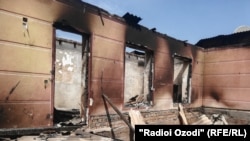 Один из пострадавших во время приграничного конфликта домов.