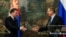 Ministri spoljnih poslova Rusije Sergej Lavrov i Srbije Nikola Selaković potpisali su 23. septembra Plan konsultacija ministarstava spoljnih poslova dve zemlje za naredne dve godine. (Foto: Selaković i Lavrov u Moskvi 16. aprila 2021.)