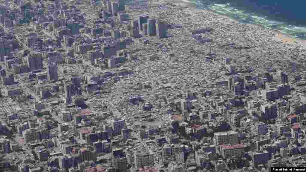 Razaranje u obalnom području Gaze.