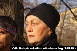 Дочка Василя Макуха – Ольга. Дніпро, Клочківський цвинтар, 14 листопада 2017 року