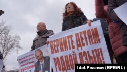 Эдуард Носов (слева)