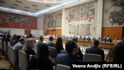 Đurić je najavio konsultacije predsednika Srbije, te Vlade i Srba sa Kosova (Fotografija sa već održanih konsultacija o kandidovanju na izborima na severu Kosova)