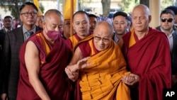 La 90 de ani, Dalai Lama a anunțat cum va fi desemnat succesorul. 