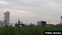 کارخانه نیشکر هفت‌تپه در نزدیکی شوش