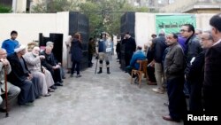 Redovi za glasanje o novom ustavu Egipta